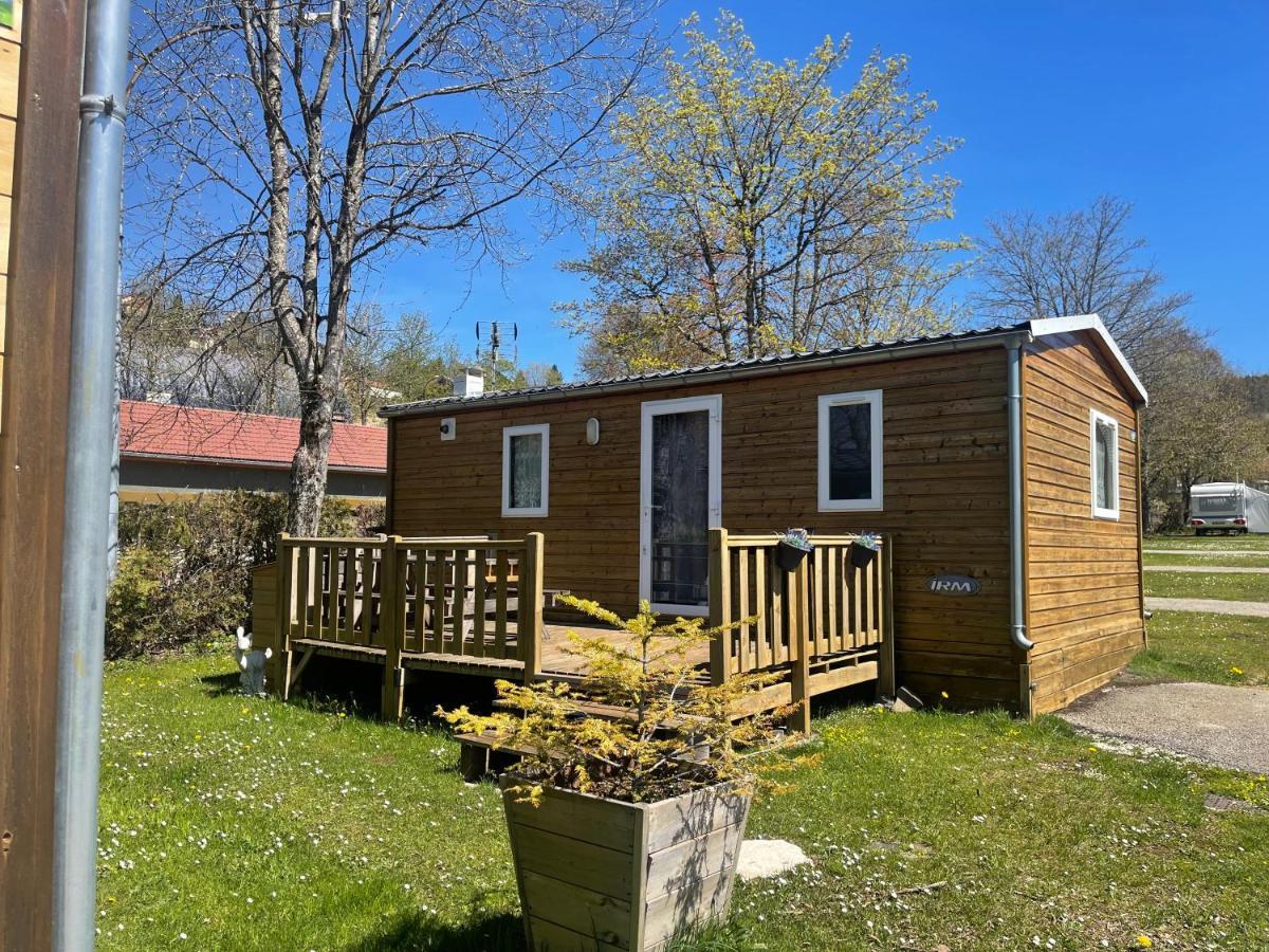 Camping Le Miroir Les Hopitaux-Neufs Exterior foto